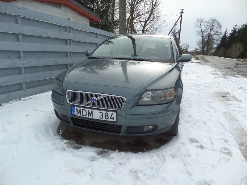 Photo 2 - Volvo V50 2004 y parts