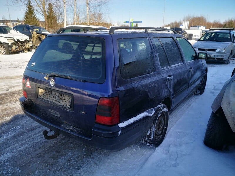 Photo 4 - Volkswagen Golf 1996 y parts