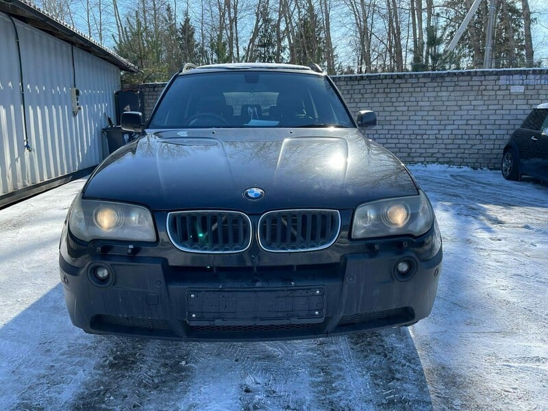 Photo 2 - Bmw X3 E83 2004 y parts