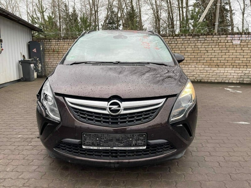 Photo 2 - Opel Zafira Tourer 2013 y parts