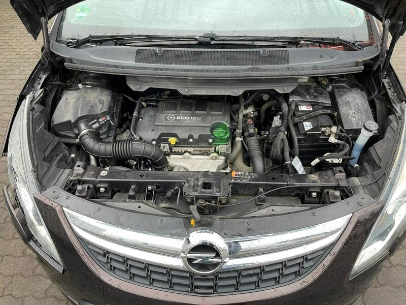 Photo 8 - Opel Zafira Tourer 2013 y parts