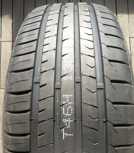 Photo 1 - Gremax R19 summer tyres passanger car