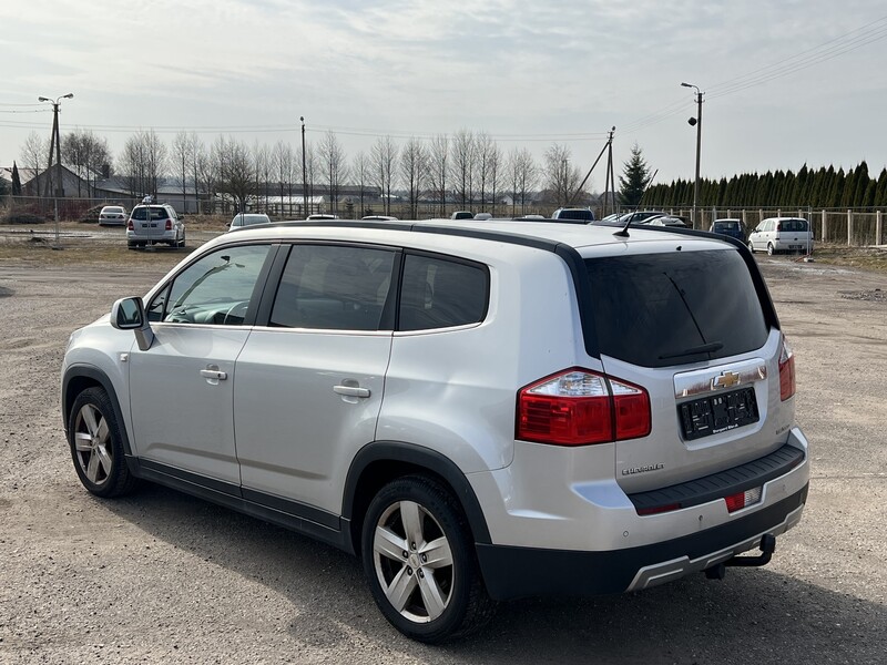 Photo 4 - Chevrolet Orlando 2013 y Van