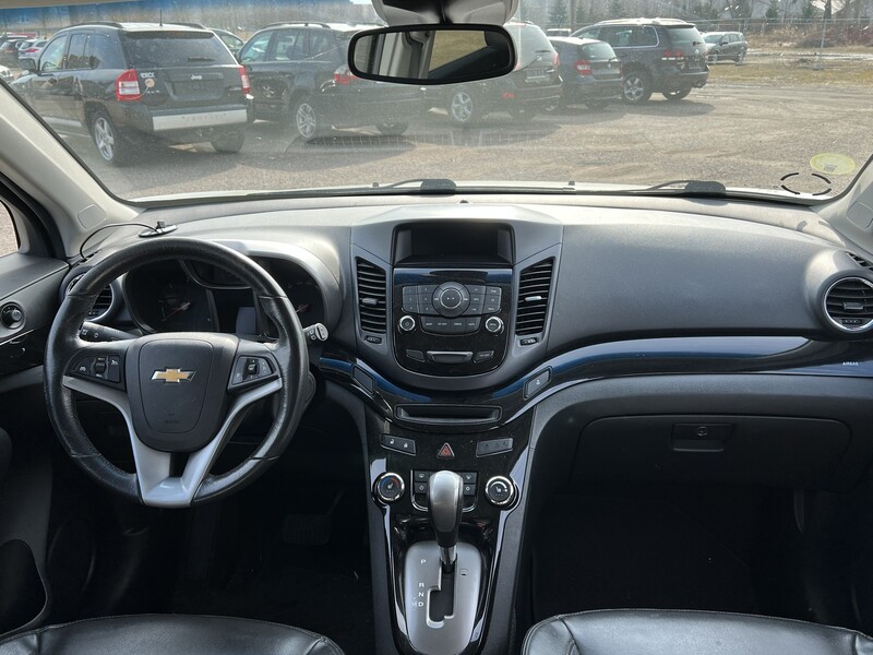 Photo 13 - Chevrolet Orlando 2013 y Van