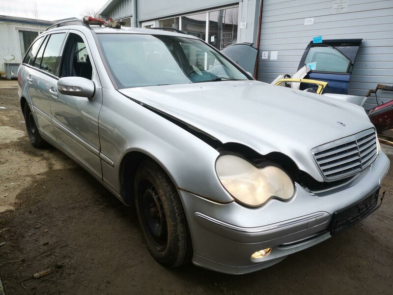 Mercedes-Benz C Klasė 2003 y parts