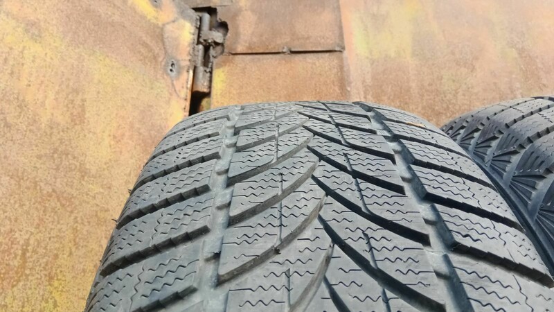 Photo 7 - Maxxis R17 winter tyres passanger car