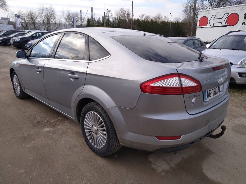 Фотография 3 - Ford Mondeo 2009 г Хэтчбек