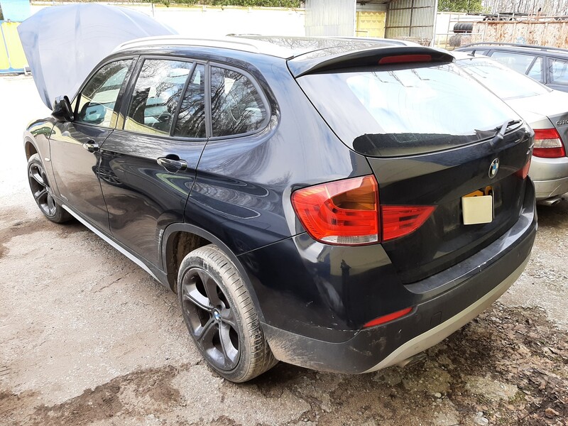 Photo 5 - Bmw X1 2010 y parts