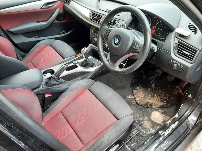 Photo 8 - Bmw X1 2010 y parts