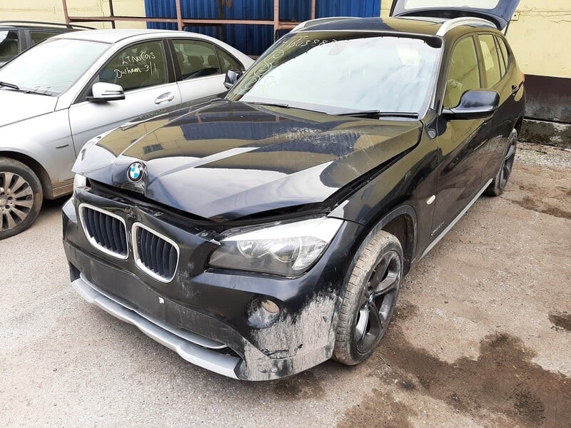 Photo 2 - Bmw X1 2010 y parts