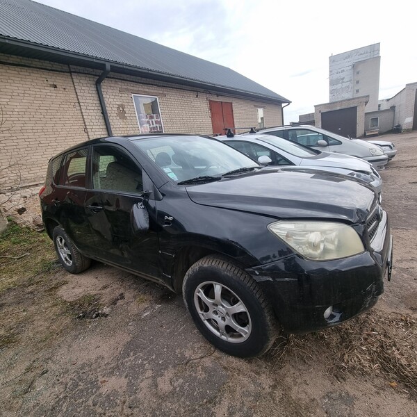 Photo 3 - Toyota Rav4 2010 y parts