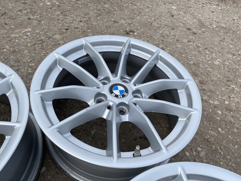 Photo 4 - BMW R16 light alloy rims