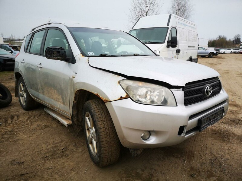 Toyota Rav-4 2006 y parts