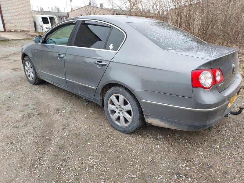 Photo 7 - Volkswagen Passat 2007 y parts