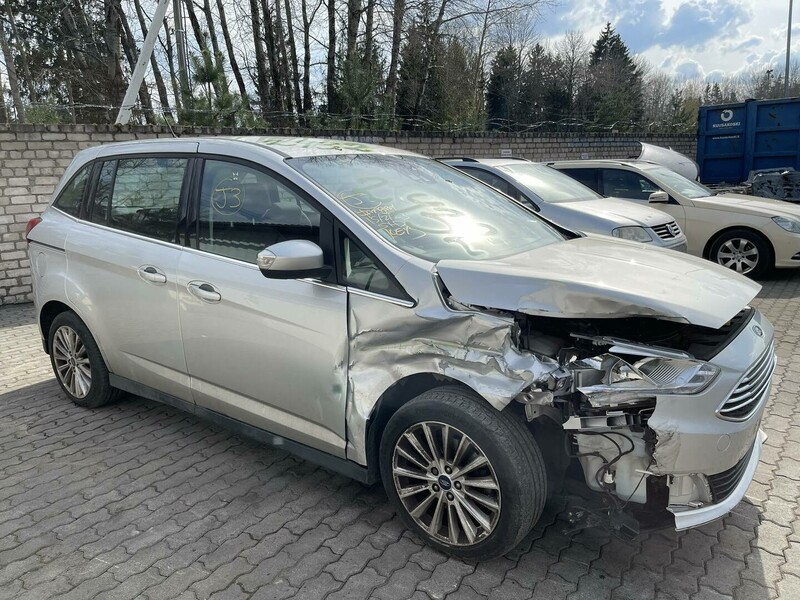 Photo 3 - Ford Grand C-Max 2018 y parts