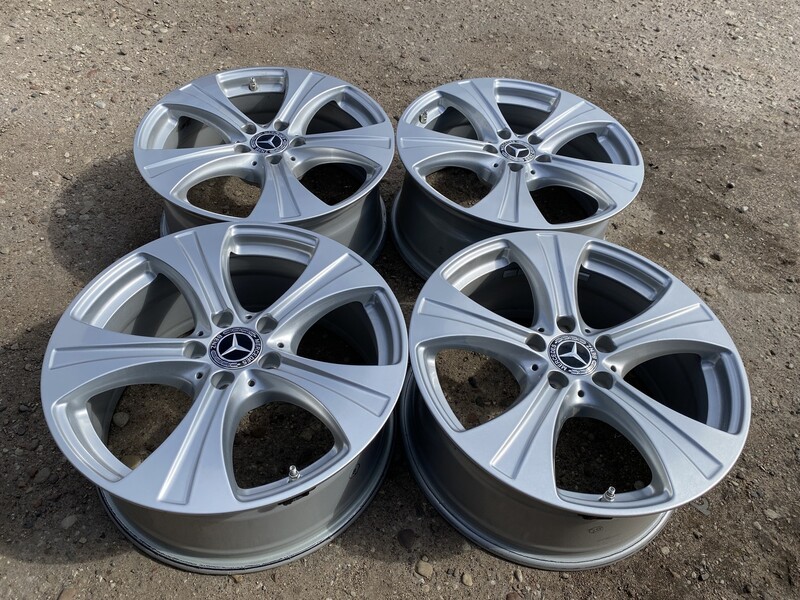 Mercedes-Benz Siunciam, ET-38 light alloy R18 rims