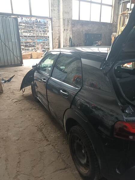 Photo 5 - Citroen C4 Cactus 2018 y parts