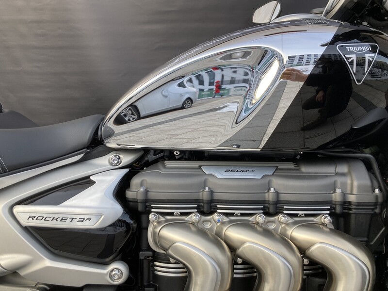 Nuotrauka 5 - Triumph Rocket 2024 m Čioperis / Cruiser / Custom motociklas