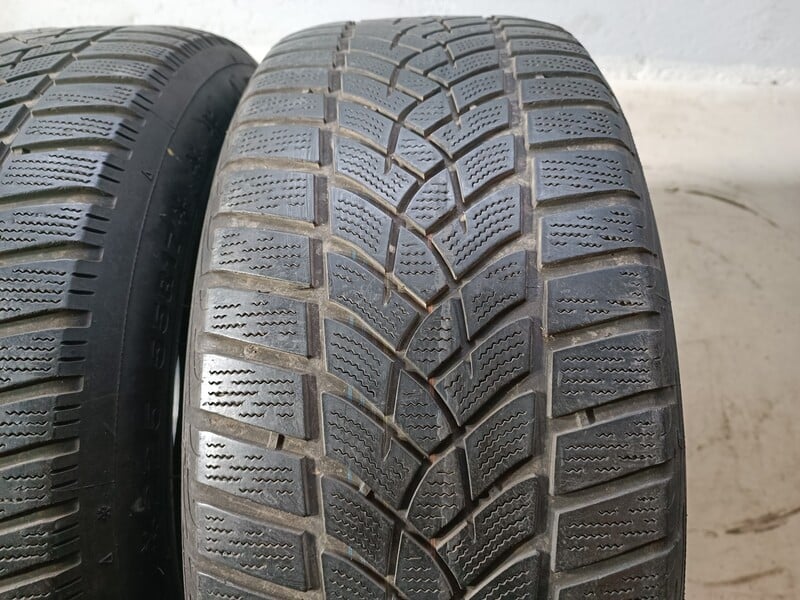 Photo 4 - Dunlop 4-5mm R17 universal tyres passanger car