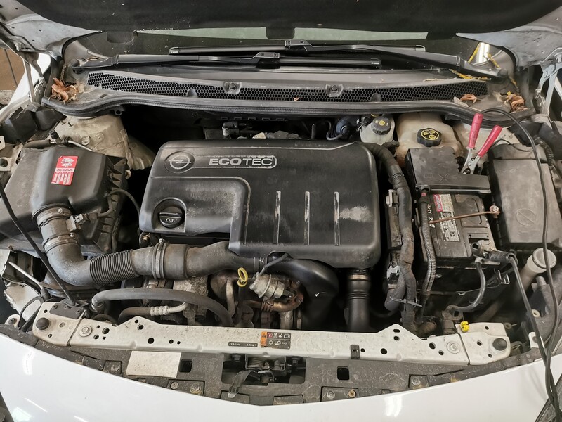 Nuotrauka 10 - Opel Astra 2014 m dalys