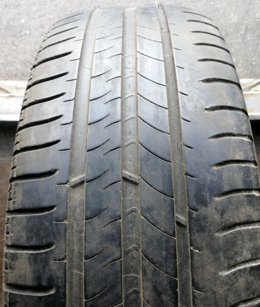 Фотография 2 - Michelin R16 летние шины для автомобилей