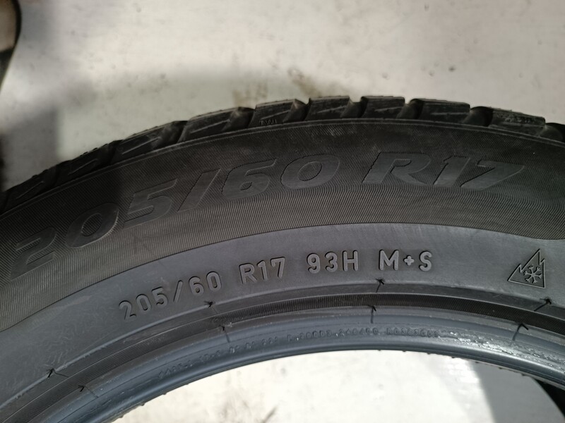 Photo 5 - Pirelli 4-5mm, 2019m R17 universal tyres passanger car