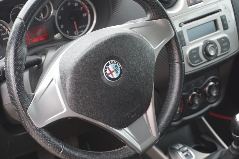 Photo 16 - Alfa Romeo Mito 2009 y Hatchback