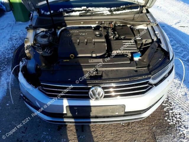 Photo 6 - Volkswagen Passat 2016 y parts