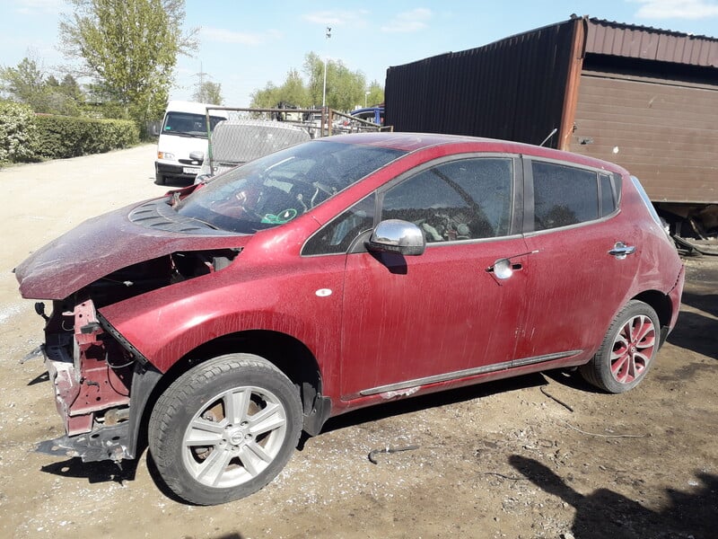 Photo 2 - Nissan Leaf 2014 y parts