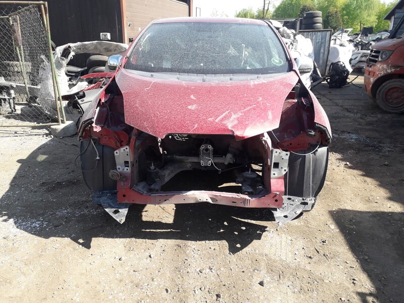 Photo 3 - Nissan Leaf 2014 y parts