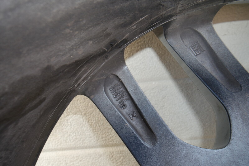 Photo 21 - Toyota NX 300h light alloy R18 rims