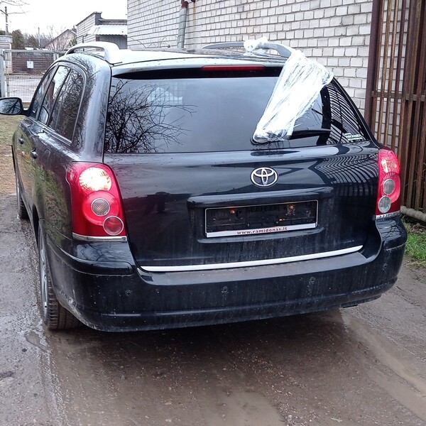 Photo 4 - Toyota Avensis 2007 y parts