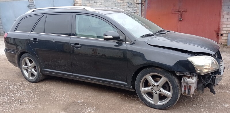 Photo 7 - Toyota Avensis 2007 y parts