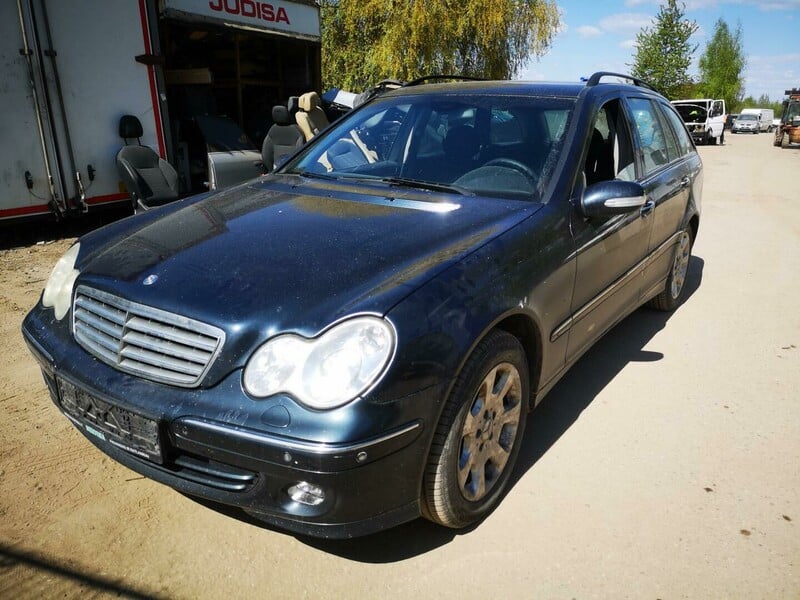 Photo 2 - Mercedes-Benz C Klasė 2004 y parts