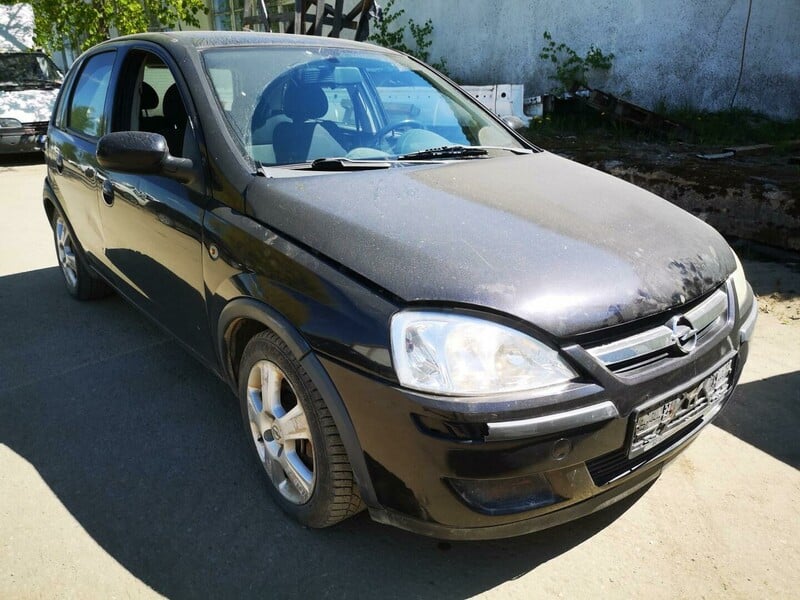 Opel Corsa 2003 m dalys