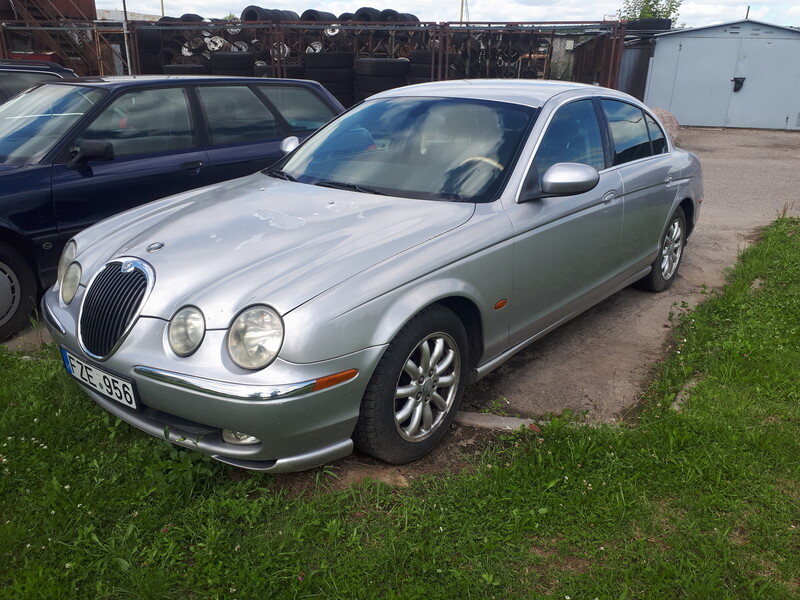 Jaguar S-Type 2003 m dalys