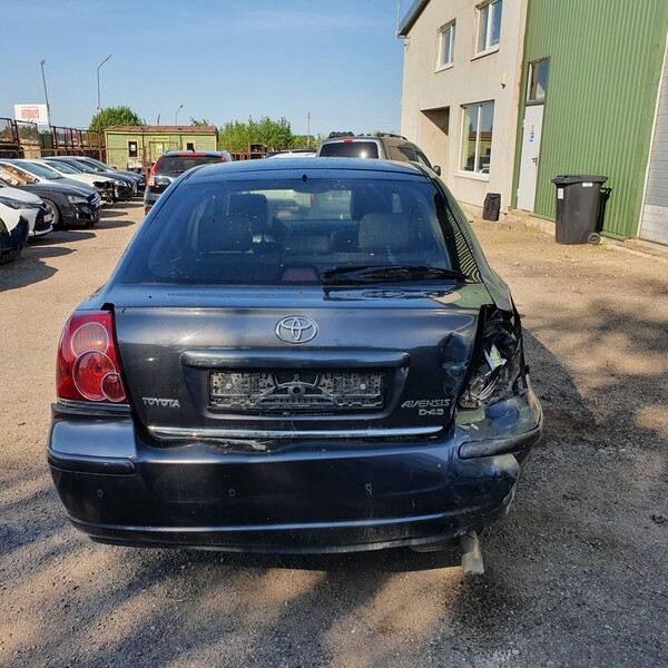 Photo 6 - Toyota Avensis 2008 y parts