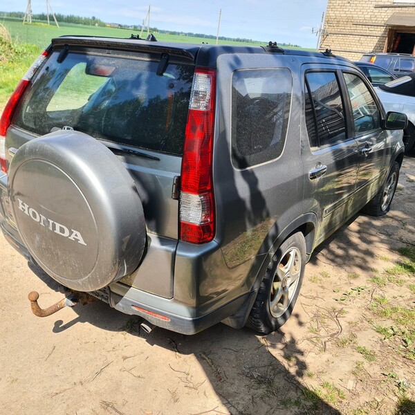 Photo 3 - Honda Cr-V II 2006 y parts