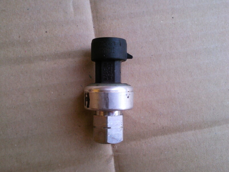 Photo 14 - Chevrolet Malibu 2010 y parts