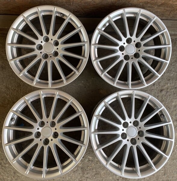 Photo 2 - Light alloy R18 rims