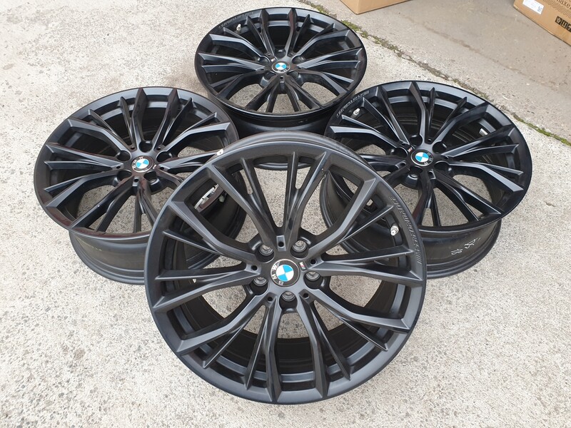 Photo 1 - M Performance  light alloy R19 rims