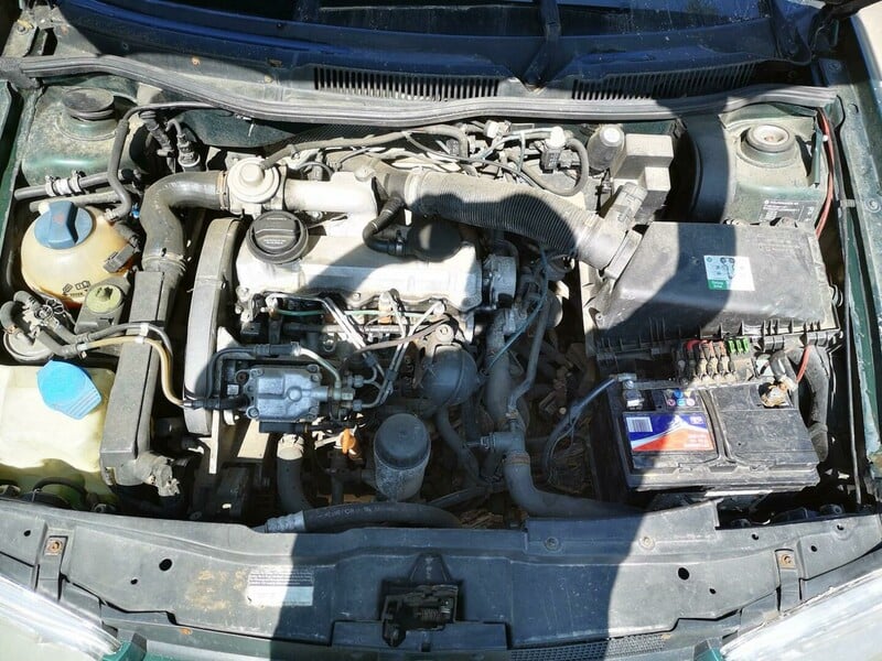 Photo 4 - Volkswagen Golf 1999 y parts