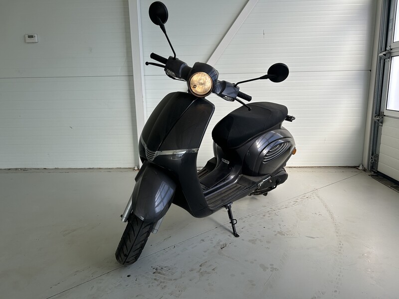 2020 y Scooter / moped