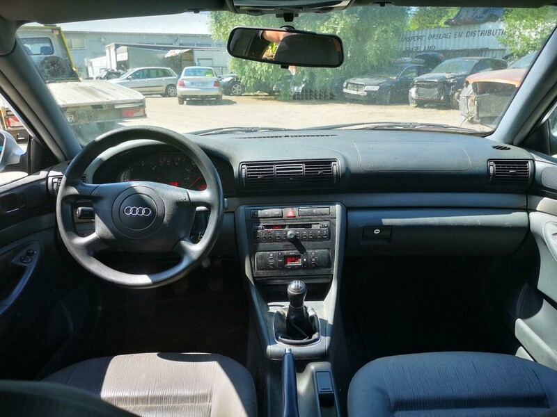 Nuotrauka 8 - Audi A4 2001 m dalys