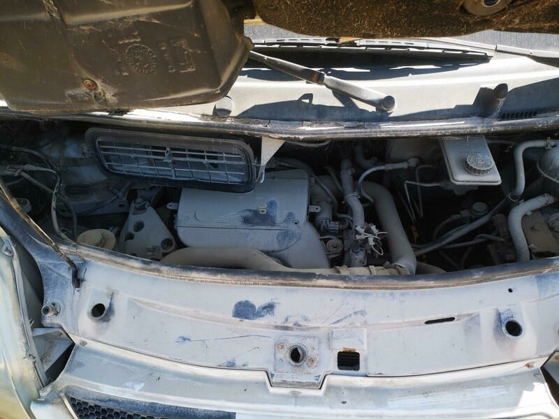 Photo 3 - Renault Trafic 2002 y parts