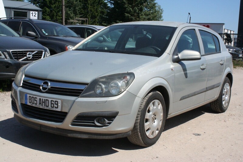 Photo 2 - Opel Astra 2005 y Hatchback