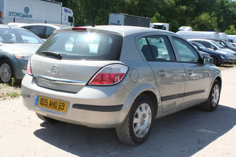 Photo 3 - Opel Astra 2005 y Hatchback