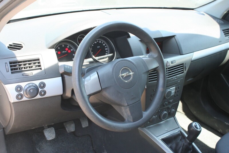 Photo 11 - Opel Astra 2005 y Hatchback