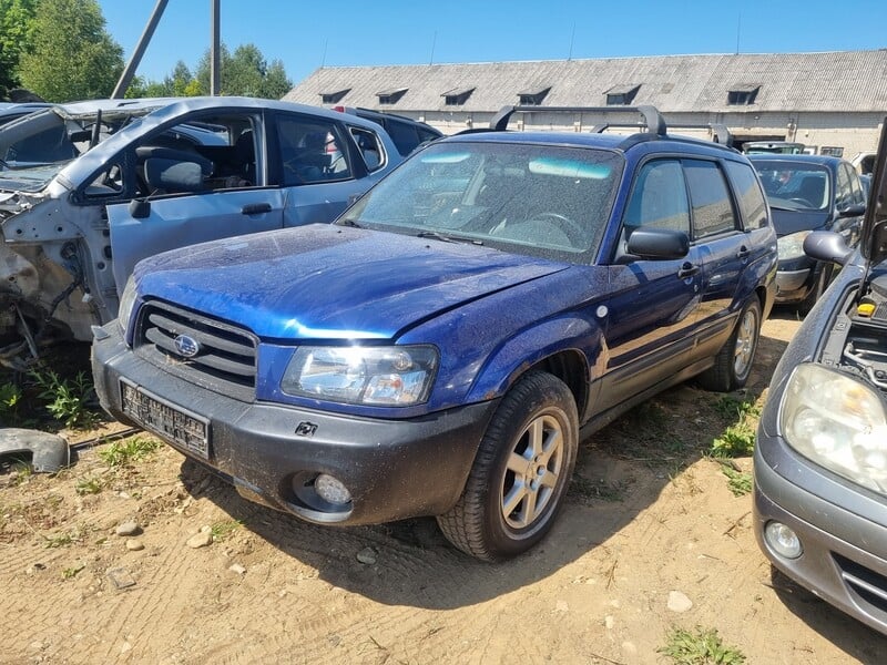 Subaru Forester 2003 y parts