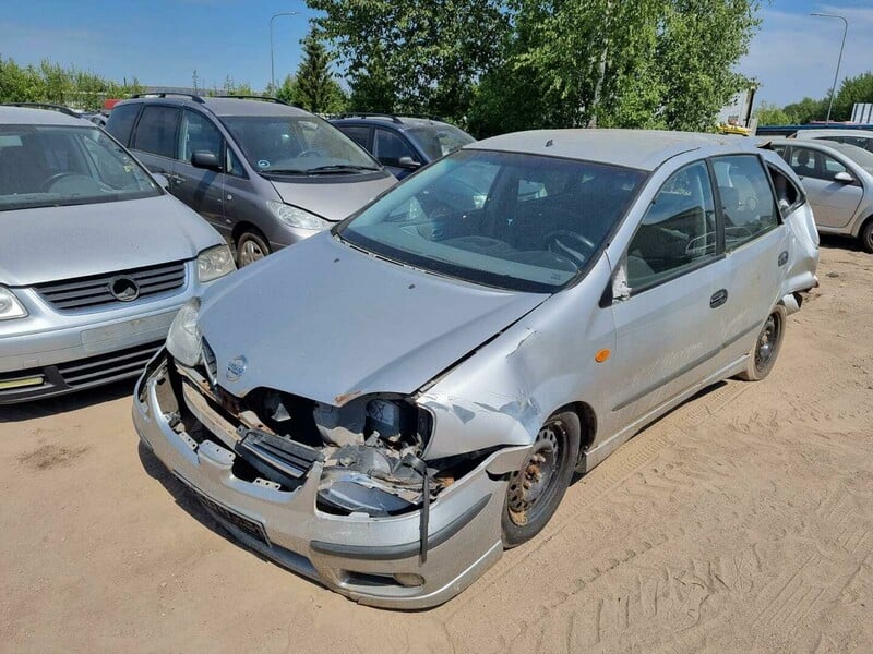 Photo 2 - Nissan Almera Tino 2004 y parts